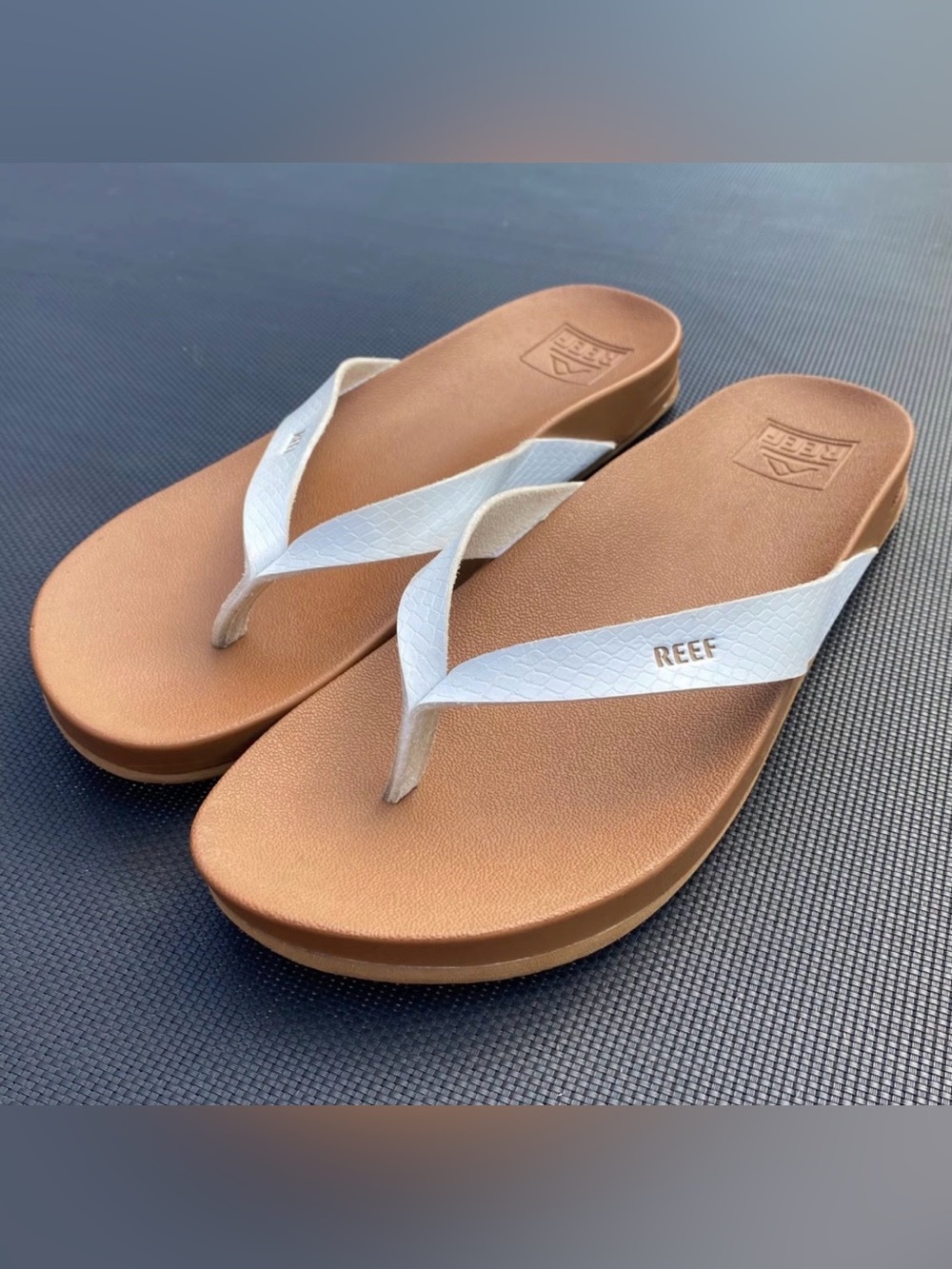 REEF WOMEN'S SANDALS, CUSHION COURT, CLOUD size 10